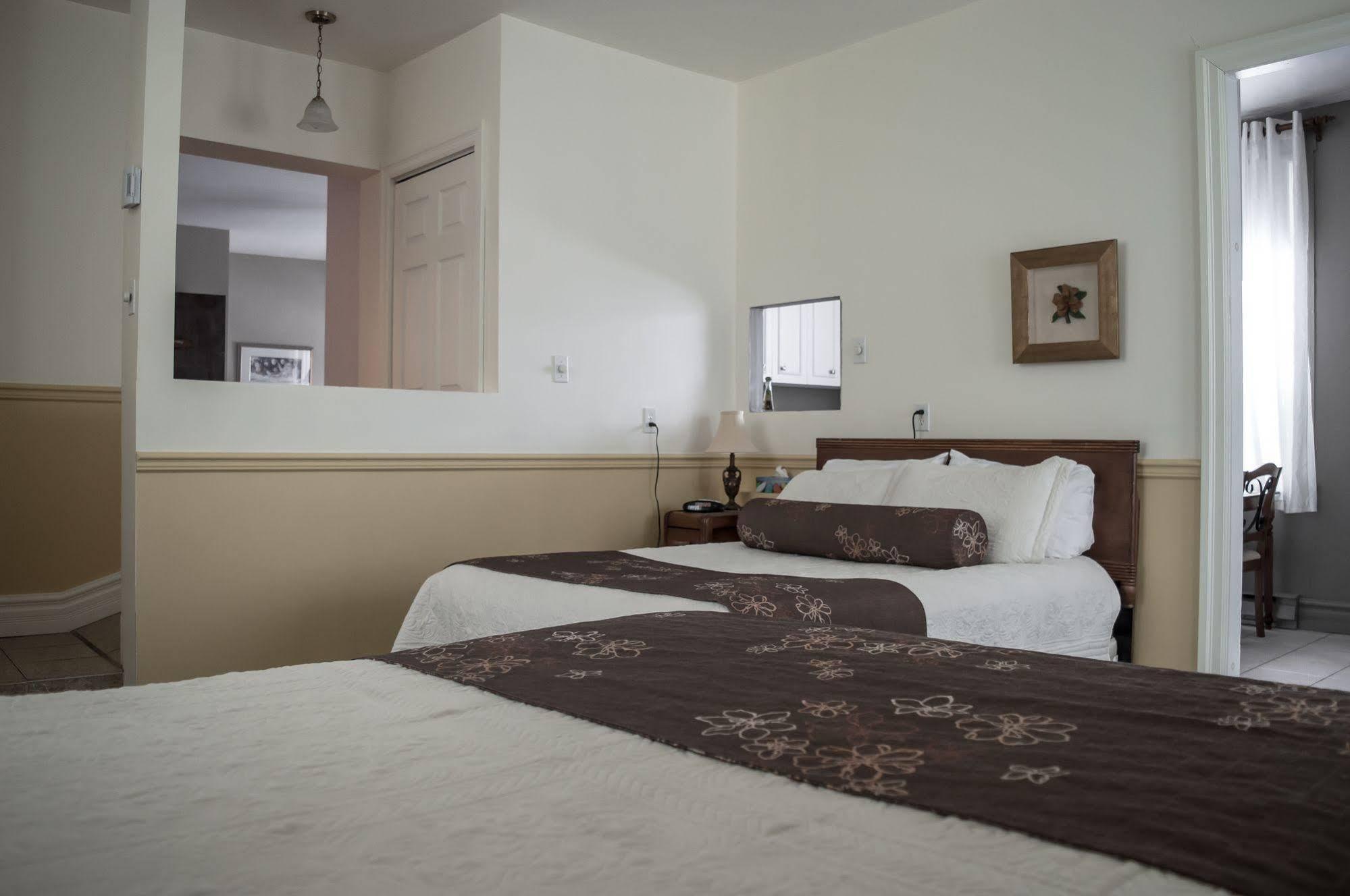 Auberge Beausejour ออมคีย์ ภายนอก รูปภาพ