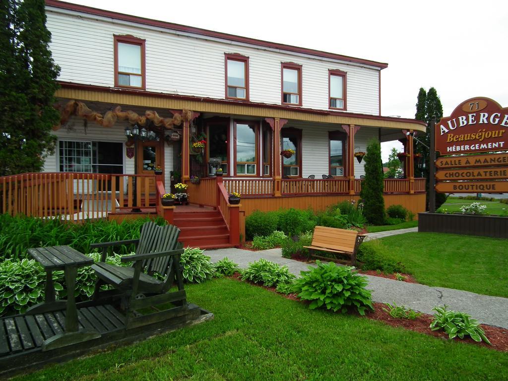 Auberge Beausejour ออมคีย์ ภายนอก รูปภาพ