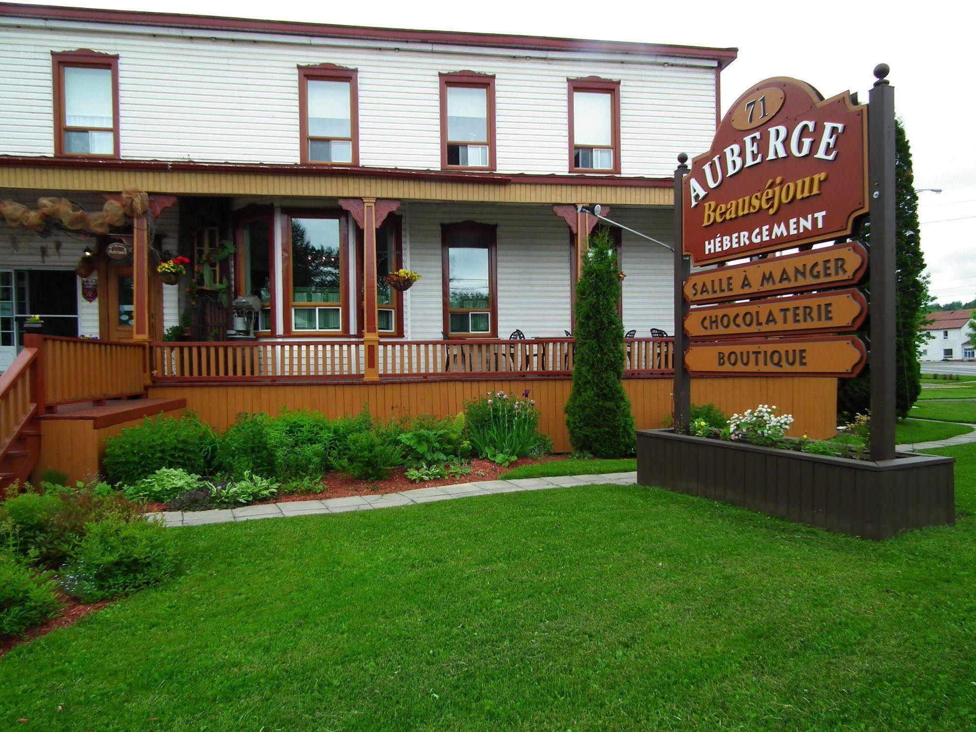 Auberge Beausejour ออมคีย์ ภายนอก รูปภาพ