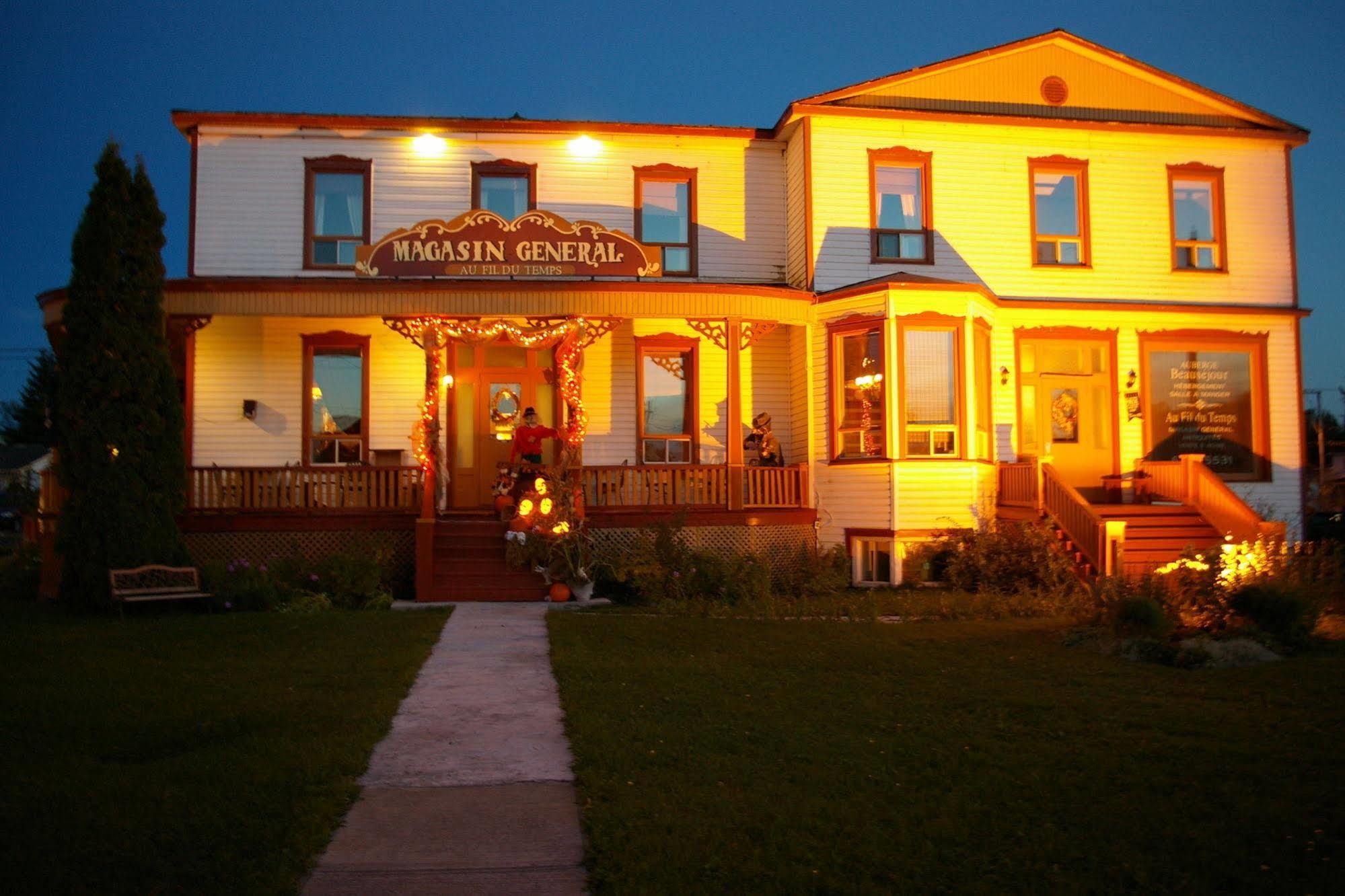 Auberge Beausejour ออมคีย์ ภายนอก รูปภาพ